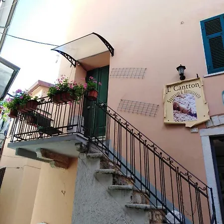 L ' Canton 3* Colonnata (Massa and Carrara)