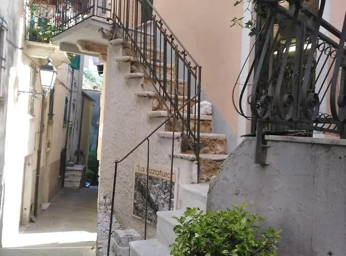 L ' Canton Bed & Breakfast Colonnata